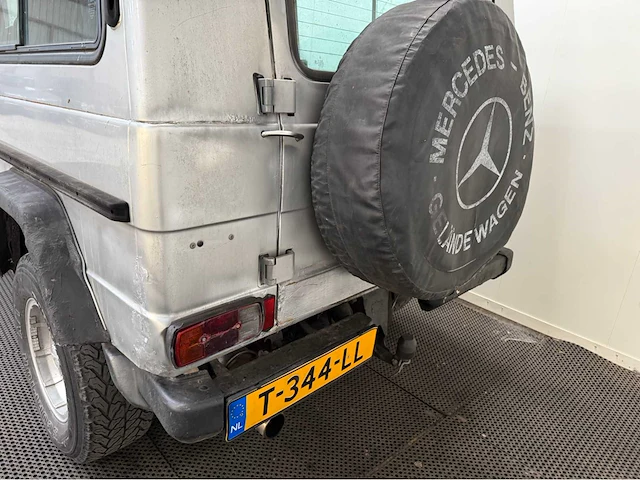 Mercedes-benz - g klasse - 280 ge - oldtimer - 1983 - afbeelding 4 van  31
