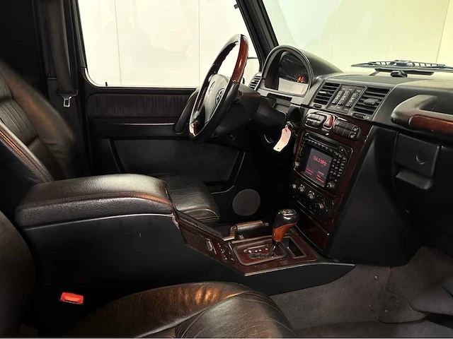 Mercedes-benz - g-klasse - 400 - v8 - bedrijfswagen - 2001 - afbeelding 4 van  35
