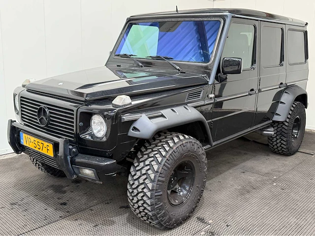 Mercedes-benz - g-klasse - 400 - v8 - bedrijfswagen - 2001 - afbeelding 1 van  35