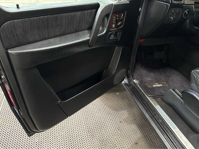 Mercedes-benz - g-klasse - 400 - v8 - bedrijfswagen - 2001 - afbeelding 18 van  35