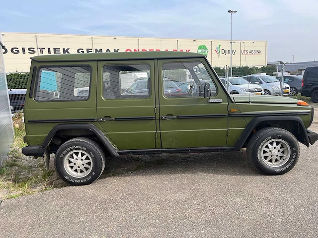 Mercedes benz - g-klasse 300gd - oldtimer - afbeelding 14 van  18