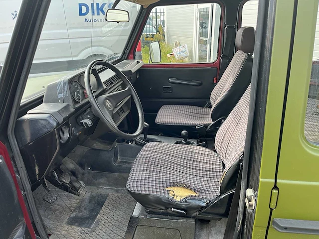 Mercedes benz - g-klasse 300gd - oldtimer - afbeelding 15 van  18