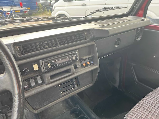 Mercedes benz - g-klasse 300gd - oldtimer - afbeelding 17 van  18