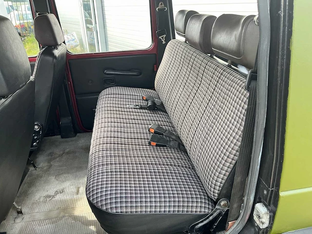 Mercedes benz - g-klasse 300gd - oldtimer - afbeelding 18 van  18