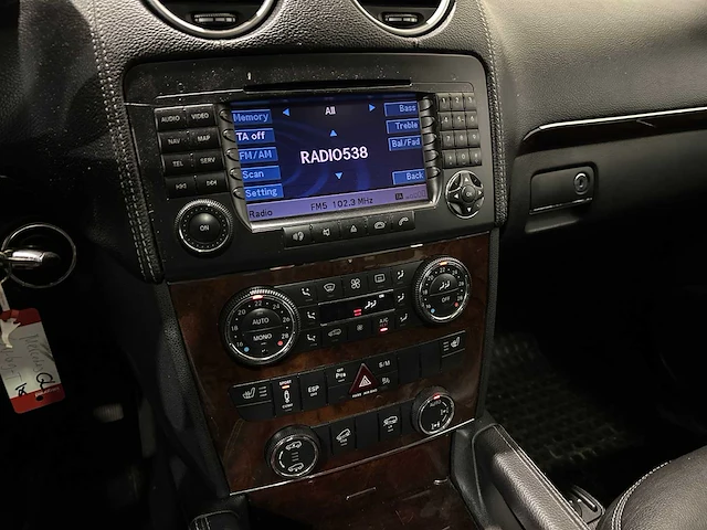 Mercedes-benz - gl-klasse - 450 - youngtimer > 15 - afbeelding 9 van  26