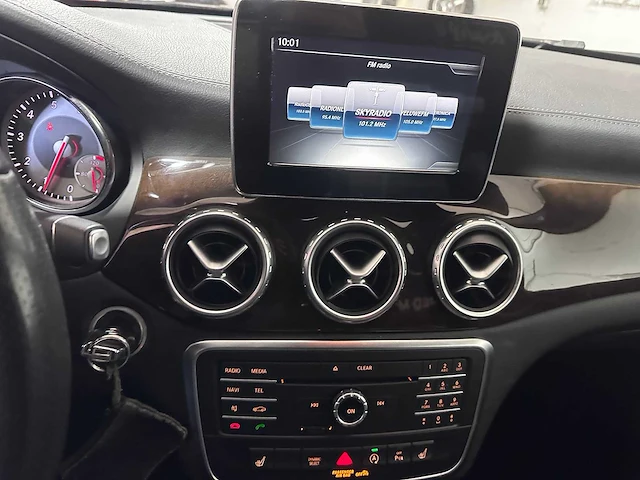 Mercedes-benz - gla-klasse - 180 prestige automaat- k-670-vs - afbeelding 12 van  20