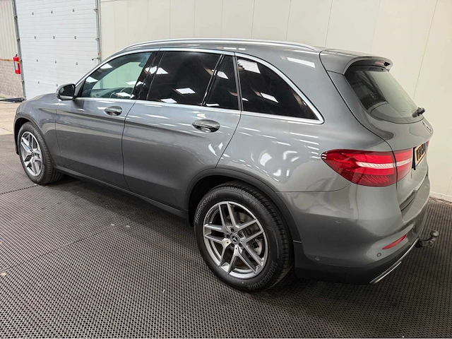 Mercedes-benz - glc 220 d 4matic - personenauto - 2018 - afbeelding 26 van  31