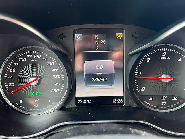 Mercedes-benz - glc-klasse - 220 d 4matic sp. ed. - 2019 - xt-391-d - afbeelding 3 van  32