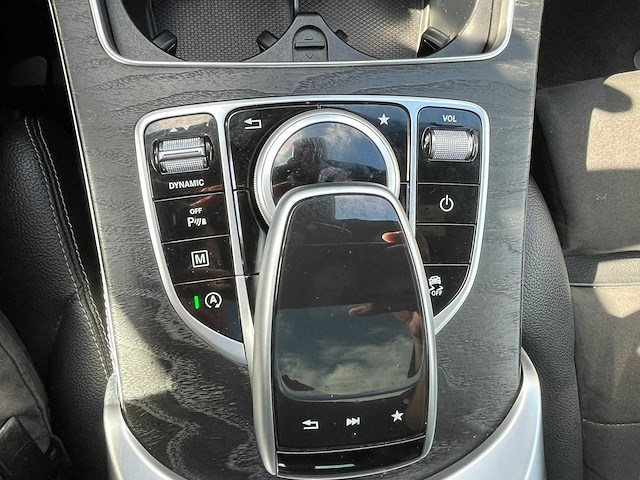 Mercedes-benz - glc-klasse - 220 d 4matic sp. ed. - 2019 - xt-391-d - afbeelding 10 van  32