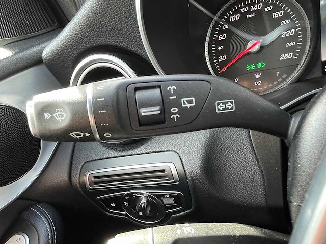 Mercedes-benz - glc-klasse - 220 d 4matic sp. ed. - 2019 - xt-391-d - afbeelding 13 van  32