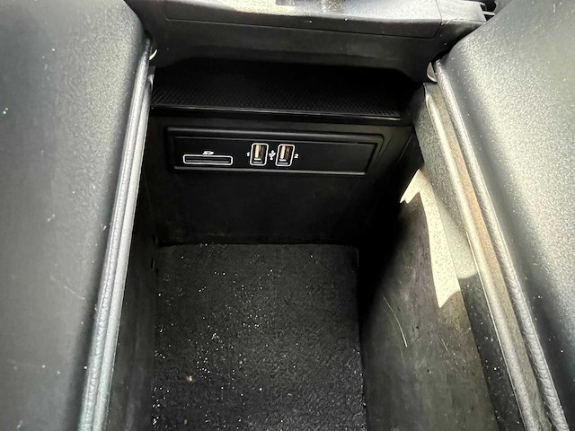 Mercedes-benz - glc-klasse - 220 d 4matic sp. ed. - 2019 - xt-391-d - afbeelding 18 van  32