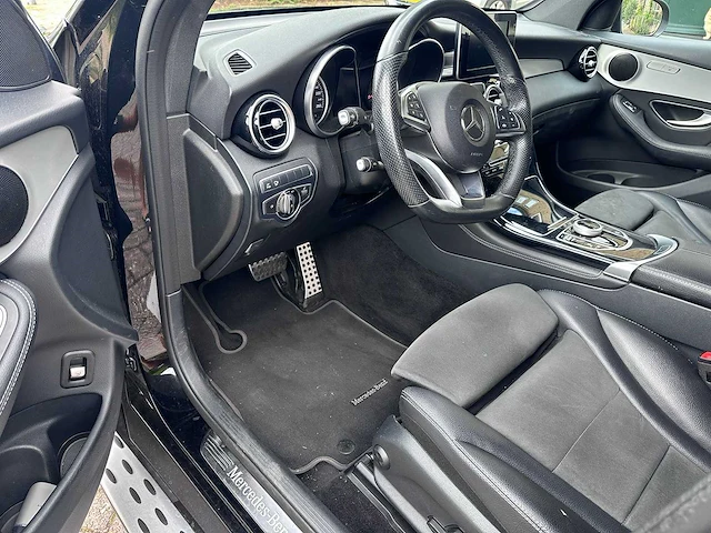 Mercedes-benz - glc-klasse coupé - 250 4matic edition 1 - ng-826-g - 2016 - afbeelding 20 van  23