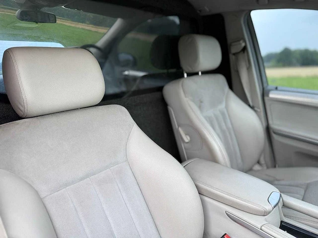 Mercedes-benz - m-klasse - 320 cdi - bedrijfswagen - v-335-kg - afbeelding 5 van  14