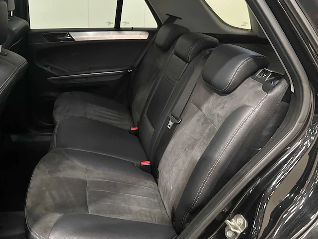 Mercedes-benz - m-klasse - 350 - car - 2006 - afbeelding 7 van  36