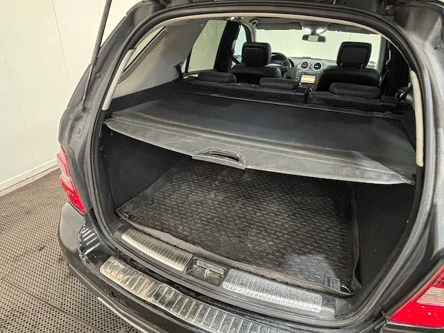Mercedes-benz - m-klasse - 350 - car - 2006 - afbeelding 19 van  36