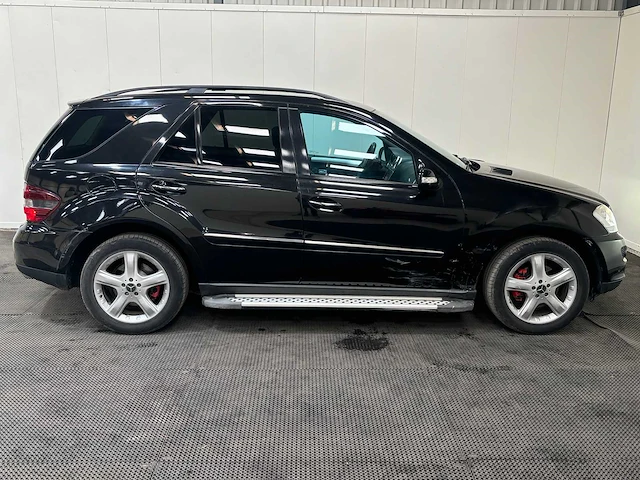 Mercedes-benz - m-klasse - 350 - car - 2006 - afbeelding 33 van  36