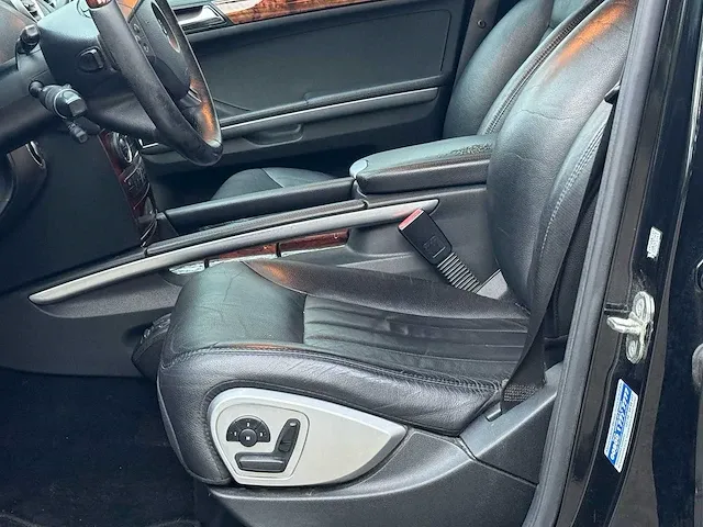 Mercedes-benz - m-klasse - 420 cdi - 70-tp-ns - 2007 - amg pakket - luchtvering - afbeelding 18 van  20