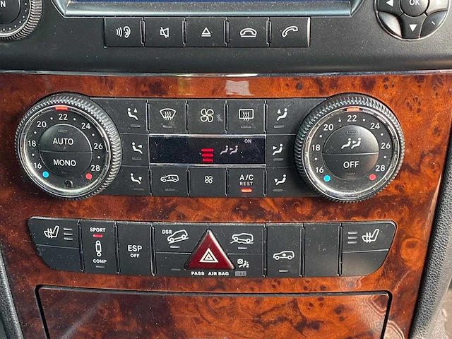 Mercedes-benz - m-klasse - 500 - 02-sb-lj - 2005 - afbeelding 3 van  13