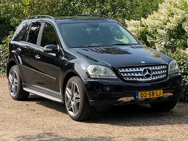 Mercedes-benz - m-klasse - 500 - 02-sb-lj - 2005 - afbeelding 8 van  13