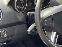Mercedes-benz - m-klasse - 500 - 02-sb-lj - 2005 - afbeelding 12 van  13
