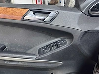 Mercedes-benz - ml- 320 cdi - 03-jhx-5 - afbeelding 3 van  21