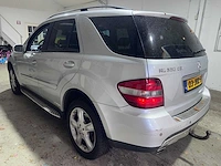Mercedes-benz - ml- 320 cdi - 03-jhx-5 - afbeelding 15 van  21