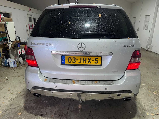 Mercedes-benz - ml- 320 cdi - 03-jhx-5 - afbeelding 16 van  21