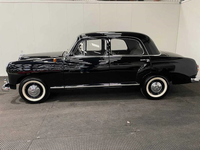 Mercedes benz - ponton - 190 - benzine - oldtimer - 1958 - afbeelding 25 van  30