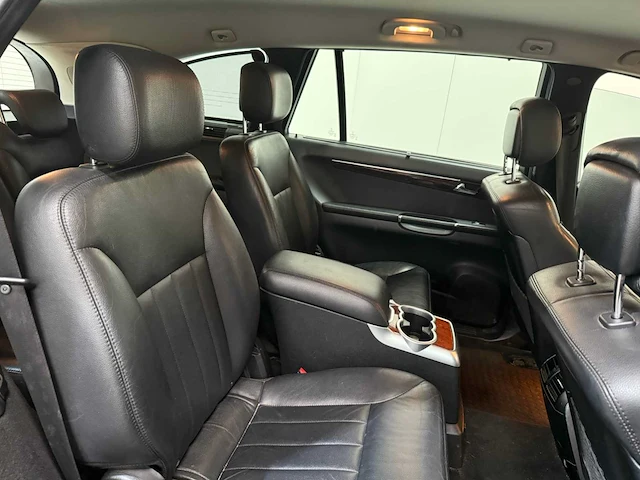 Mercedes-benz - r-klasse - personenauto - 2007 - afbeelding 17 van  42