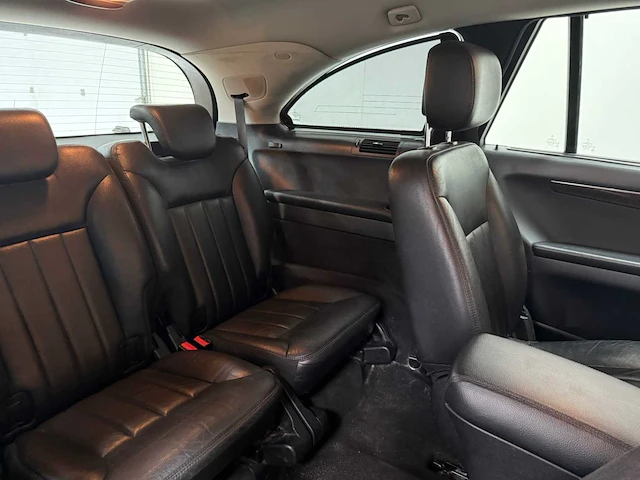 Mercedes-benz - r-klasse - personenauto - 2007 - afbeelding 18 van  42