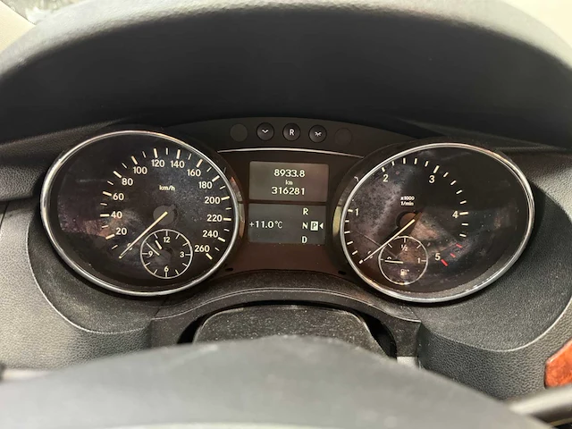 Mercedes-benz - r-klasse - personenauto - 2007 - afbeelding 20 van  42