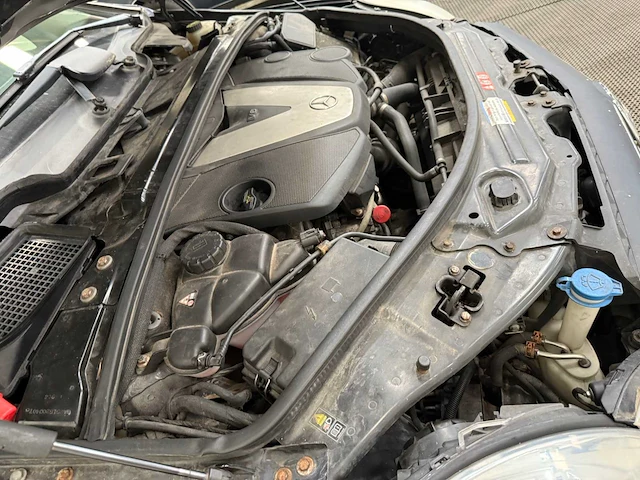 Mercedes-benz - r-klasse - personenauto - 2007 - afbeelding 36 van  42