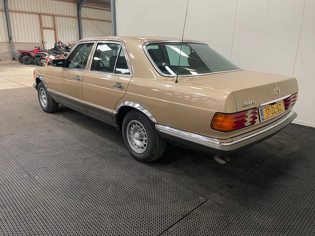 Mercedes-benz - s-klasse - 280 - 6 cilinder - oldtimer - 1984 - afbeelding 26 van  31