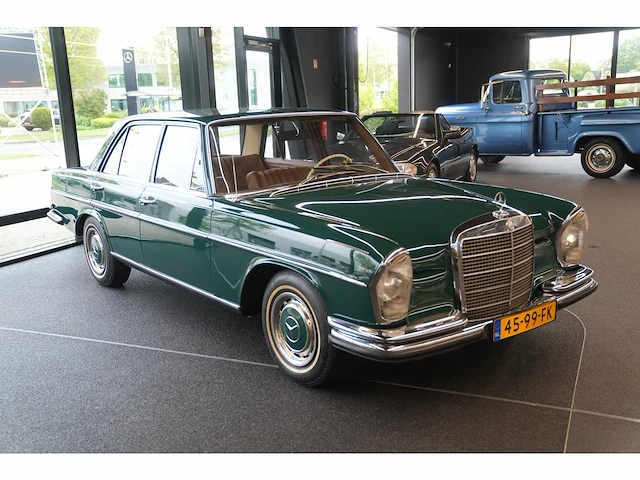 Mercedes-benz - s-klasse 280 s (1968) - afbeelding 1 van  19