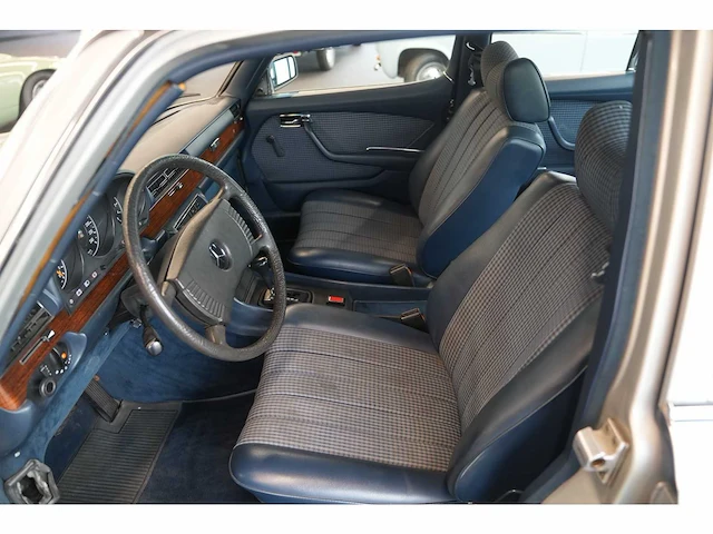 Mercedes-benz - s-klasse 280 s (1980) - afbeelding 2 van  29