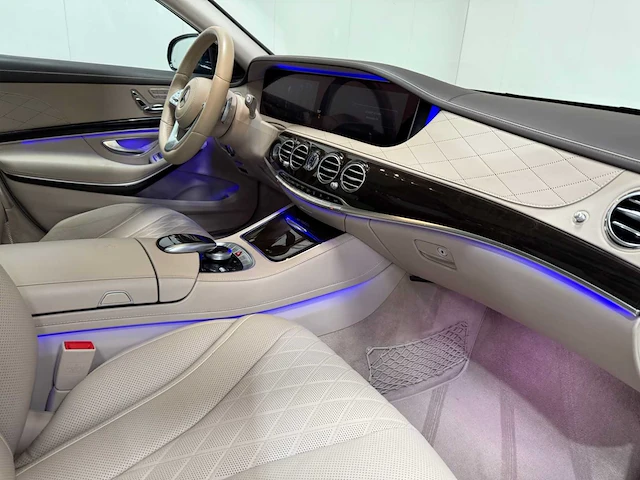 Mercedes benz - s560 maybach - personenauto - 2018 - afbeelding 16 van  55