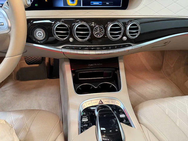 Mercedes benz - s560 maybach - personenauto - 2018 - afbeelding 20 van  55