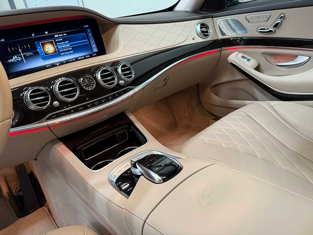 Mercedes benz - s560 maybach - personenauto - 2018 - afbeelding 22 van  55