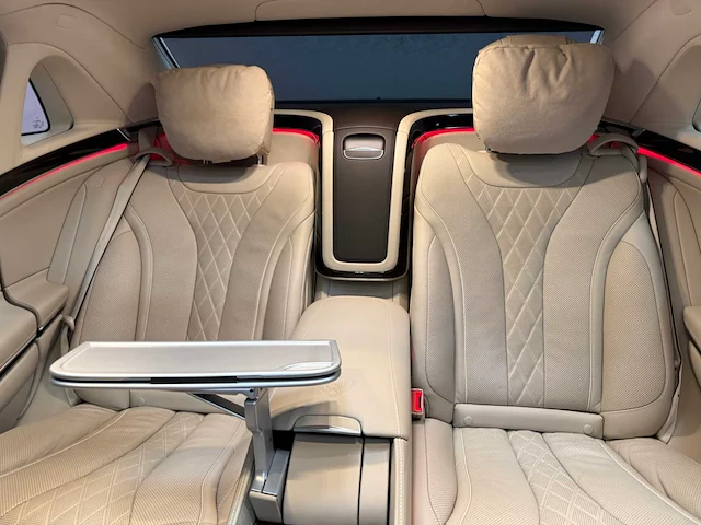Mercedes benz - s560 maybach - personenauto - 2018 - afbeelding 26 van  55