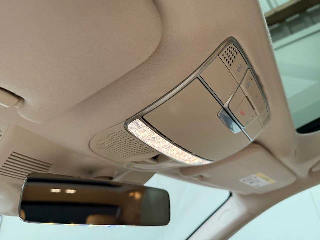 Mercedes benz - s560 maybach - personenauto - 2018 - afbeelding 29 van  55