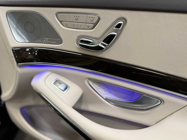 Mercedes benz - s560 maybach - personenauto - 2018 - afbeelding 30 van  55
