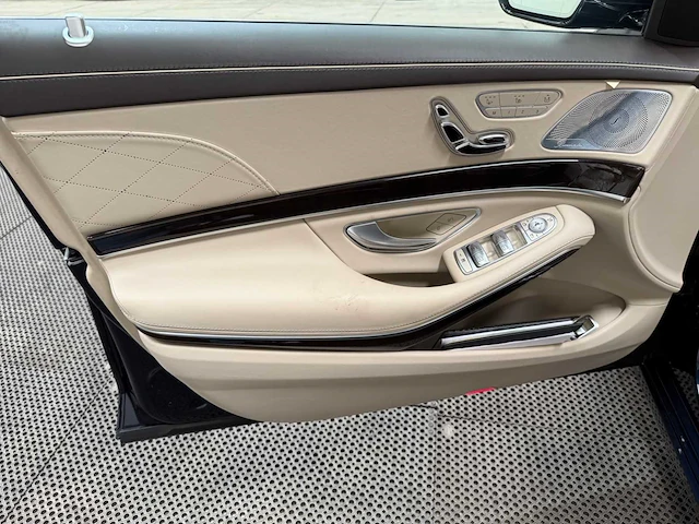 Mercedes benz - s560 maybach - personenauto - 2018 - afbeelding 41 van  55