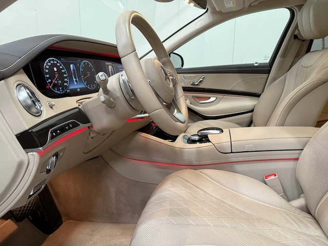 Mercedes benz - s560 maybach - personenauto - 2018 - afbeelding 39 van  55
