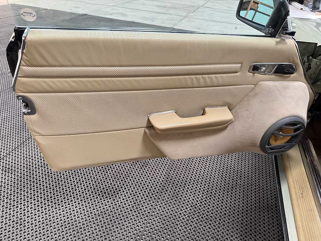 Mercedes-benz - sl-klasse - 280 sl roadster - oldtimer - 1977 - afbeelding 29 van  47