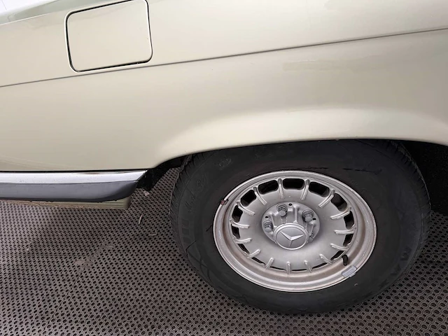 Mercedes-benz - sl-klasse - 280 sl roadster - oldtimer - 1977 - afbeelding 31 van  47