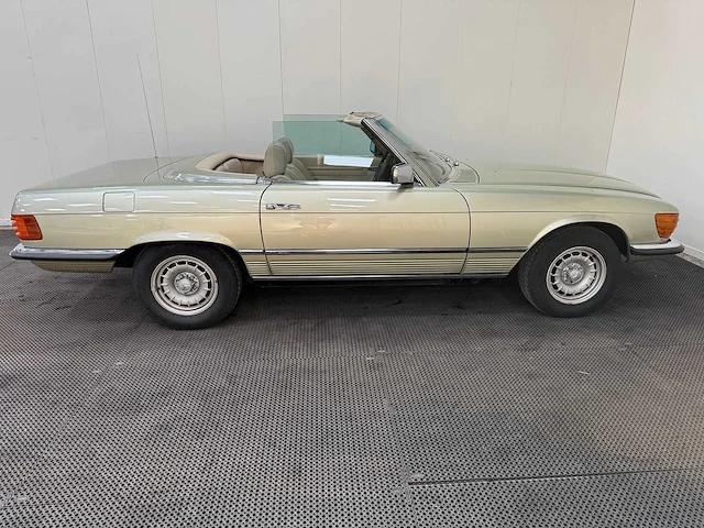 Mercedes-benz - sl-klasse - 280 sl roadster - oldtimer - 1977 - afbeelding 47 van  47