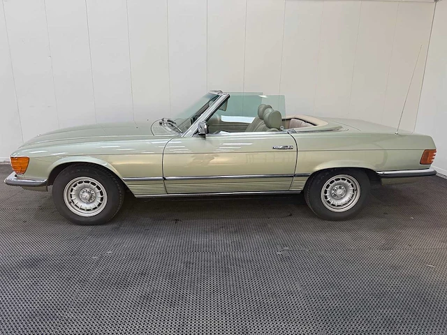 Mercedes-benz - sl-klasse - 280 sl roadster - oldtimer - 1977 - afbeelding 34 van  47