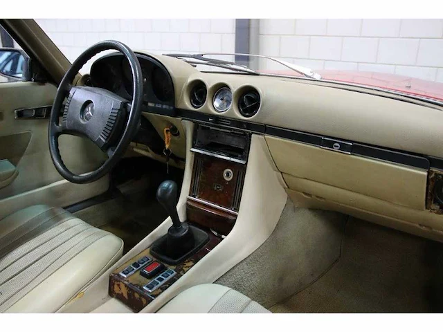 Mercedes-benz - sl-klasse - 350 sl cabrio - classic cars >15 - afbeelding 8 van  36