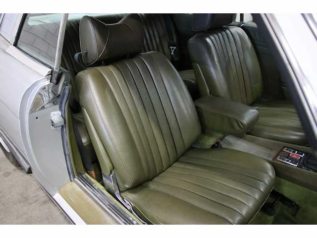 Mercedes-benz - sl-klasse - 350 slc coupé - classic cars >15 - afbeelding 10 van  40