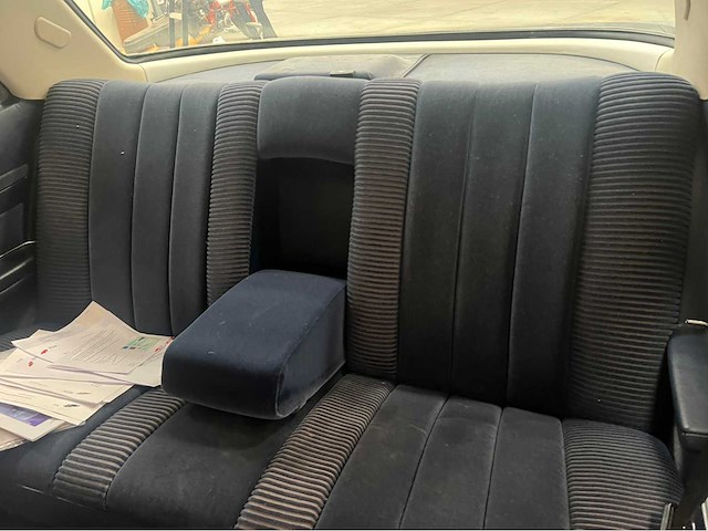 Mercedes-benz - sl-klasse - 380 slc - oldtimer - 1981 - afbeelding 9 van  36